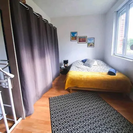 Chambre Privee, A L'Ombre Des Pommiers منزل للإقامة