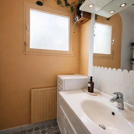 Homestay Privee, A L'ombre Des Pommiers