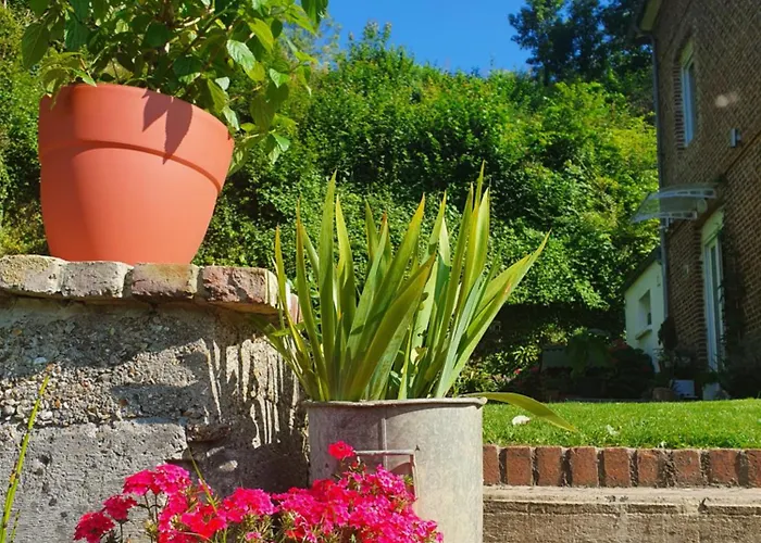 Habitación en casa particular Chambre privée, A l'ombre des Pommiers *